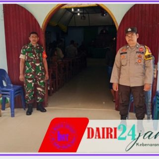 Babinsa Koramil 05/Tanah Pinem dan Bhabinkamtipmas Polsek Tanah Pinem Amankan Ibadah Minggu di GBKP Kutabuluh