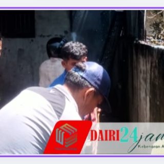 Babinsa Koramil 01/Sumbul Membantu Warga yang Kena Musibah Kebakaran Rumah