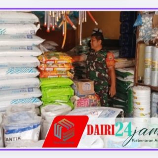 Cek Ketersediaan Pupuk Untuk Petani, Babinsa Sambangi Kios Pupuk Wilayah Binaan