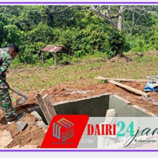 Babinsa Koramil 05/Tanah Pinem Bantu Masyarakat Desa Suka Dame Buat Septy Tank