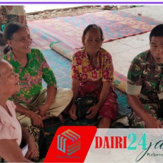 Babinsa Koramil 05/TP Laksanakan Komsos dengan Ibu-Ibu Wadah Pelayanan Perempuan Desa Renun