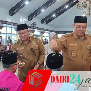 Vickner-Wahyu Tepung Tawar 17 Orang Calon Haji Kabupaten Dairi