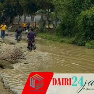 Bupati Dairi Tinjau Jalan Rusak di Desa Bukit Lau Kersik