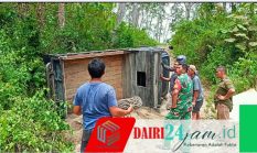 Babinsa Koramil 05/TP Bantu Masyarakat Desa Binaan yang Alami Musibah Kecelakaan