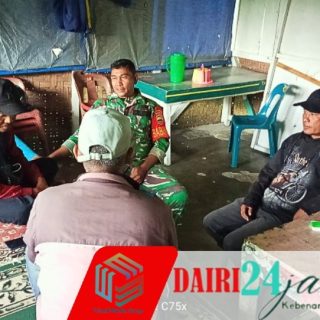 Babinsa Koramil 05/TP Ngopi Bareng Dengan Masyarakat Desa Suka Dame