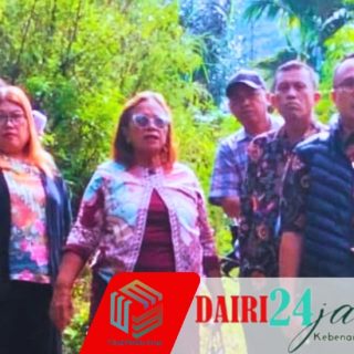Kepala Desa Juma Teguh Tegaskan Pengaspalan Dana Desa 2025 Tak Keluar Batas Wilayah, Isu Hoaks Diluruskan di Lapangan.