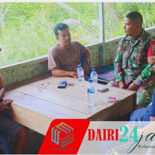 Babinsa Koramil 05/TP Serma Supriadi Hutasoit Komsos dengan Warga Desa Pasir Tengah, Jaga Kebersamaan & Kondusivitas