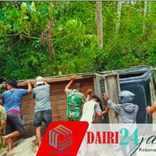 Babinsa Koramil 05/TP Sertu Warpadli Silaturahmi Bantu Warga Terdampak Musibah di Desa Suka Dame