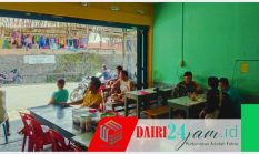 Babinsa Koramil 05/TP Sertu Hasanadi Laksanakan Komsos dengan Masyarakat Desa Balan Dua