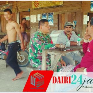 Babinsa Koramil 05/TP Serma Supriadi Hutasoit Gelar Komsos dengan Warga Desa Pasir Tengah