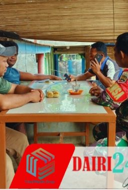 Babinsa Koramil 05/TP Laksanakan Komsos bersama Masyarakat Desa Lau Primbon