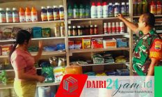 Cek Ketersediaan Pupuk Untuk Petani, Babinsa Sambangi Kios Pupuk di Wilayah Binaan
