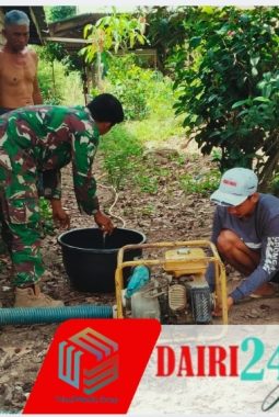 Peduli Kesulitan Warga, Babinsa Koramil 05/TP Serma S. Umri Bantu Atasi Masalah Pengairan di Desa Kuta Lau Njuhar I