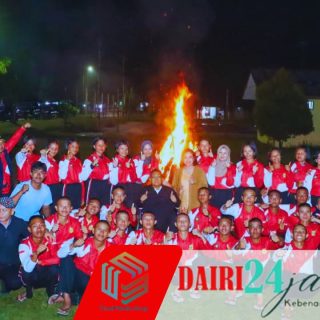 Usai Dikukuhkan, Bupati Dairi Vickner Sinaga Pimpin Renungan Suci Bersama Paskibraka 