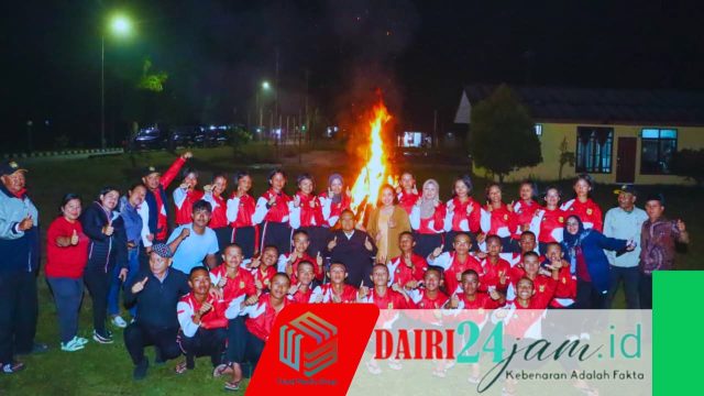 Usai Dikukuhkan, Bupati Dairi Vickner Sinaga Pimpin Renungan Suci Bersama Paskibraka 