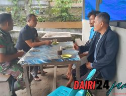 Pererat Kemanunggalan TNI-Rakyat, Babinsa Koramil 01/Sbl Komsos Dengan Warga 