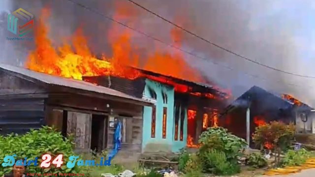 Amukan Si Jago Merah di Pakpak Bharat, Enam Rumah di Dusun Natam Julu Hangus Terbakar