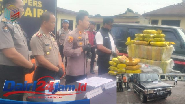Patroli Subuh, Sat Reskrim Polres Dairi Temukan Mobil Misterius Berisi 70 Kg Ganja Siap Edar