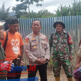 Dapat Laporan di Duga Tapak Harimau, Babinsa dan Kapolsek Sumbul Bergerak ke TKP