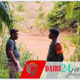 Antisipasi Luapan Sungai Renun, Babinsa dan Pemdes Renun Siaga Bencana di Tanah Pinem