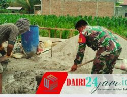 Pererat Kemanunggalan TNI-Rakyat, Babinsa Koramil 05/TP Bantu Warga Desa Renun