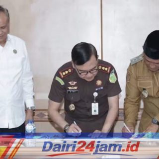 Perkuat Sinergi Pendidikan, Pemkab Dairi Teken MoU Jaksa Sahabat Pendidik Bersama Kejari Dairi