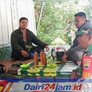 Pererat Silaturahmi, Babinsa Koramil 05/TP Sertu Warpadli Ngopi Bareng Warga Desa Kutabuluh